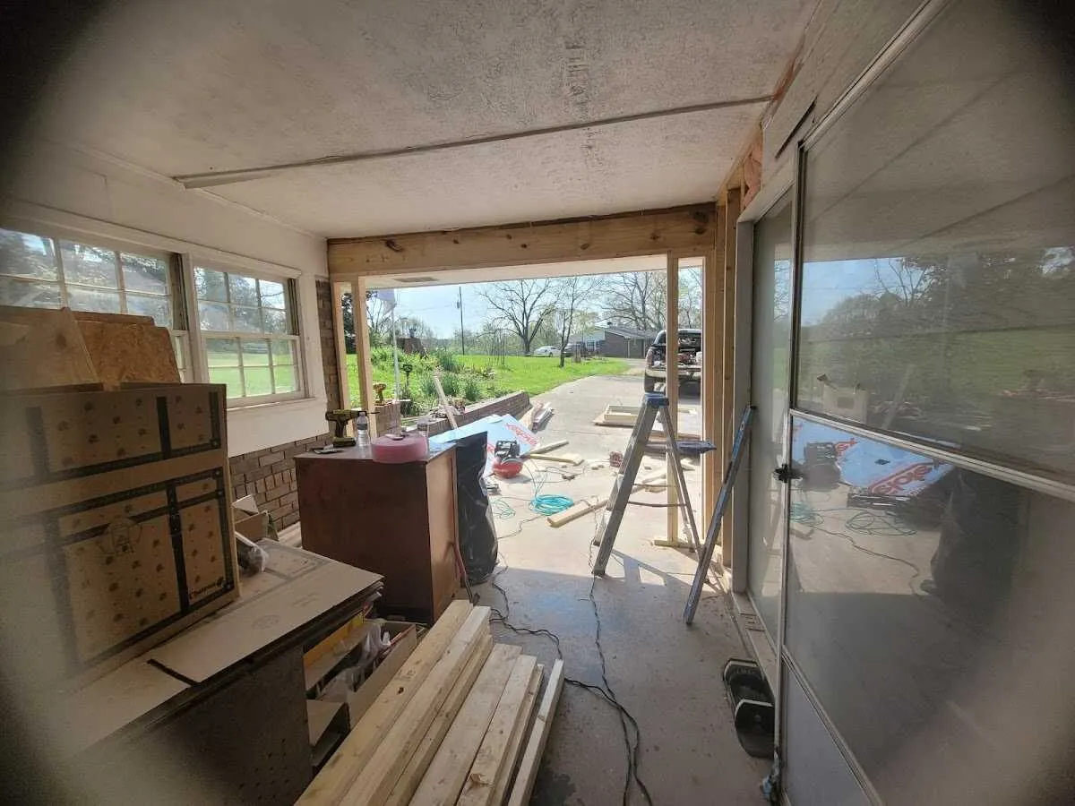 Air movers and dehumidifier for Water Mitigation Services in Coconut Creek